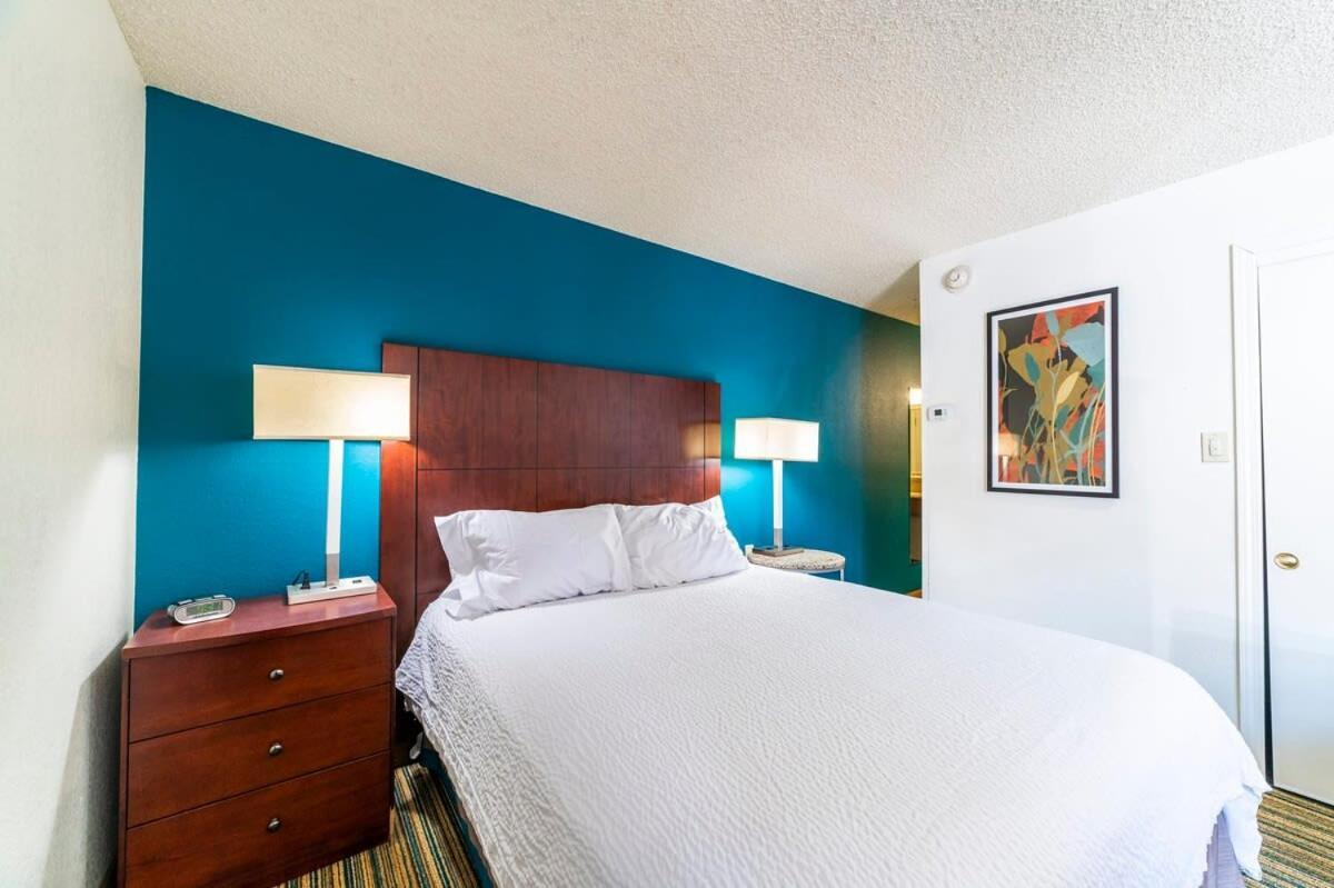 Metro Phx Promo Apartment